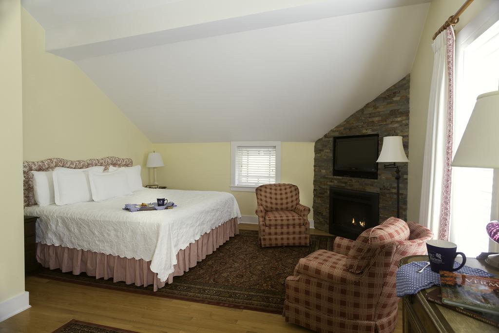 The Inn At Manchester Exterior photo